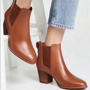 Madewell Regan Chelsea Boot saddle brown leather